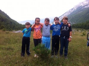mbyllja-e-shkolles-vuthaj-1