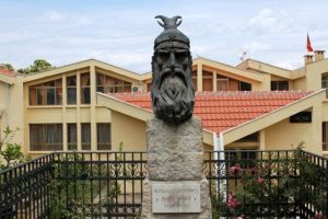 Një hap i ri për arsimin shqip në Mal të Zi, të shtunen promovohet botimi ‘Histori e Shqiptarëve’