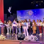 Bajraktari uron nxënësit dhe mësimdhënësit e Gjimnazit të Ulqinit për Ditën e shkollës