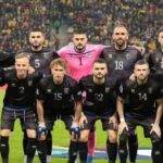 Futbollistët e Kosovës nuk vazhdojnë ndeshjen pas thirrjeve kundër shtetit të tyre