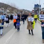 Ulqin: Prindërit protestojnë për kënde lojërash të sigurta për fëmijë