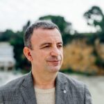 Goditje për studentët shqiptarë