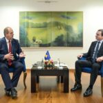 Kryetari i Komunës së Ulqinit Genci Nimanbegu uron Kurtin për fitoren